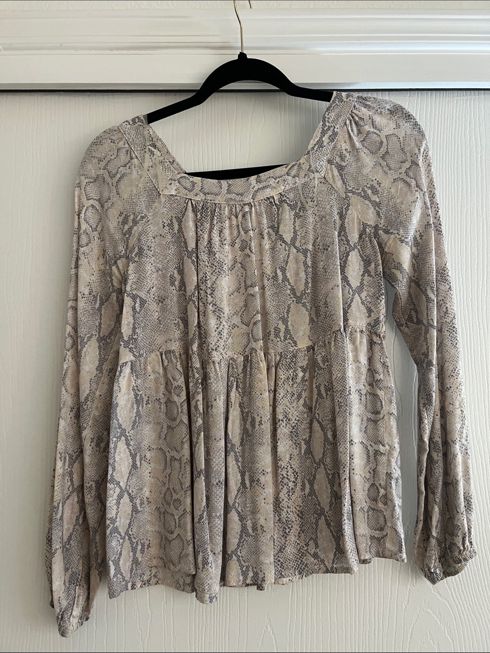 Women's Beige Snake-Print Peasant Tunic